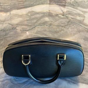 Authentic Louis Vuitton Black Epi Jasmine Bag